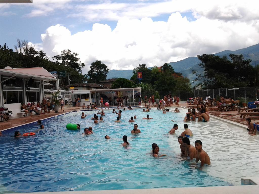 Sky Club Eco Hotel Belen de Umbria Eksteriør bilde
