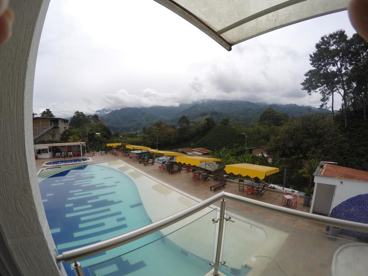 Sky Club Eco Hotel Belen de Umbria Eksteriør bilde